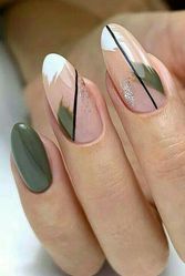 Top 10 Nail Art Classes and Courses