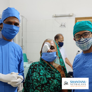 Eye Surgeon in Varanasi